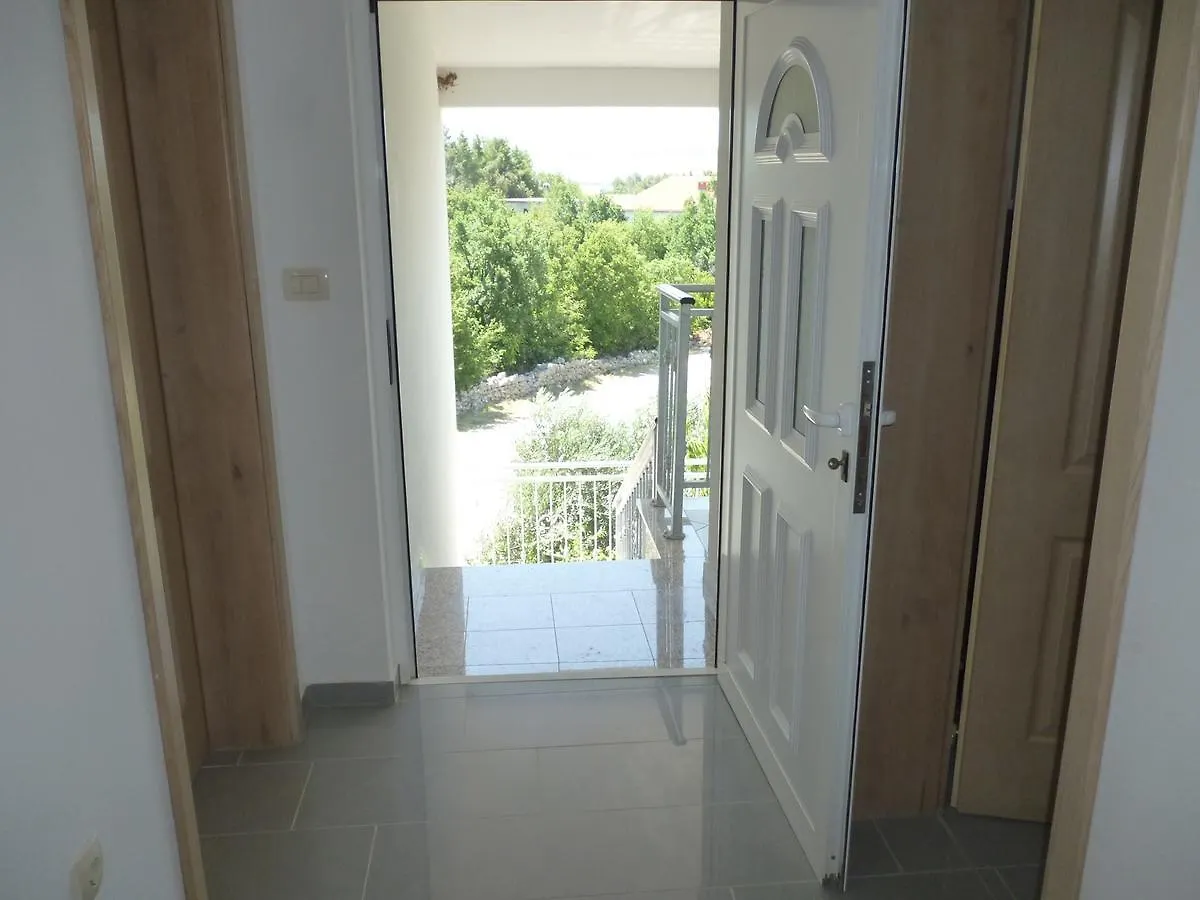 Apartment In Starigrad-Paklenica 34902